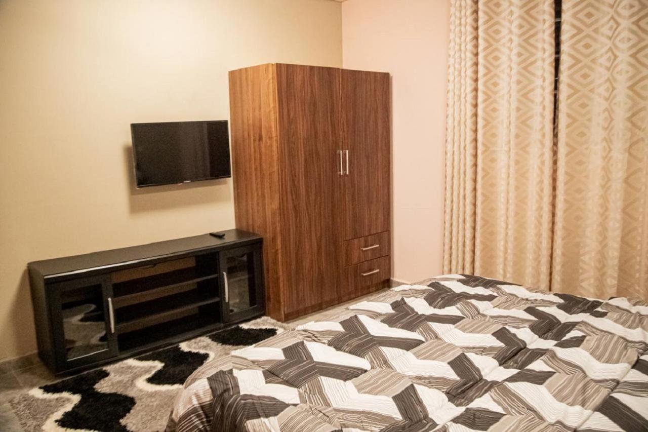 Bays Boutique Apartment Accra Ngoại thất bức ảnh