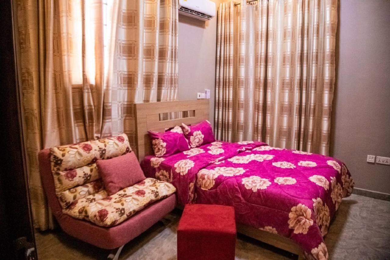 Bays Boutique Apartment Accra Ngoại thất bức ảnh