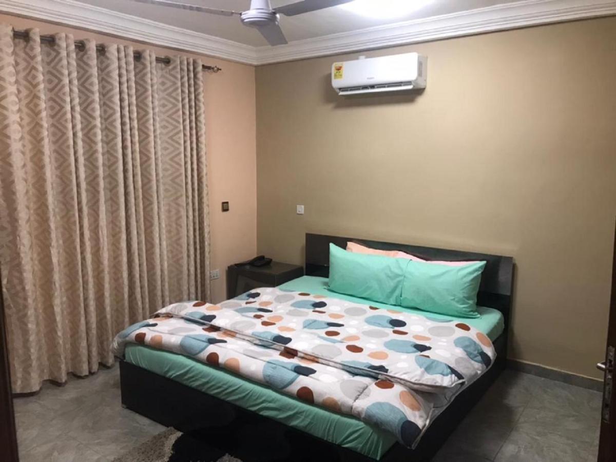 Bays Boutique Apartment Accra Ngoại thất bức ảnh