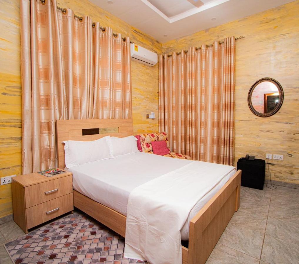 Bays Boutique Apartment Accra Ngoại thất bức ảnh