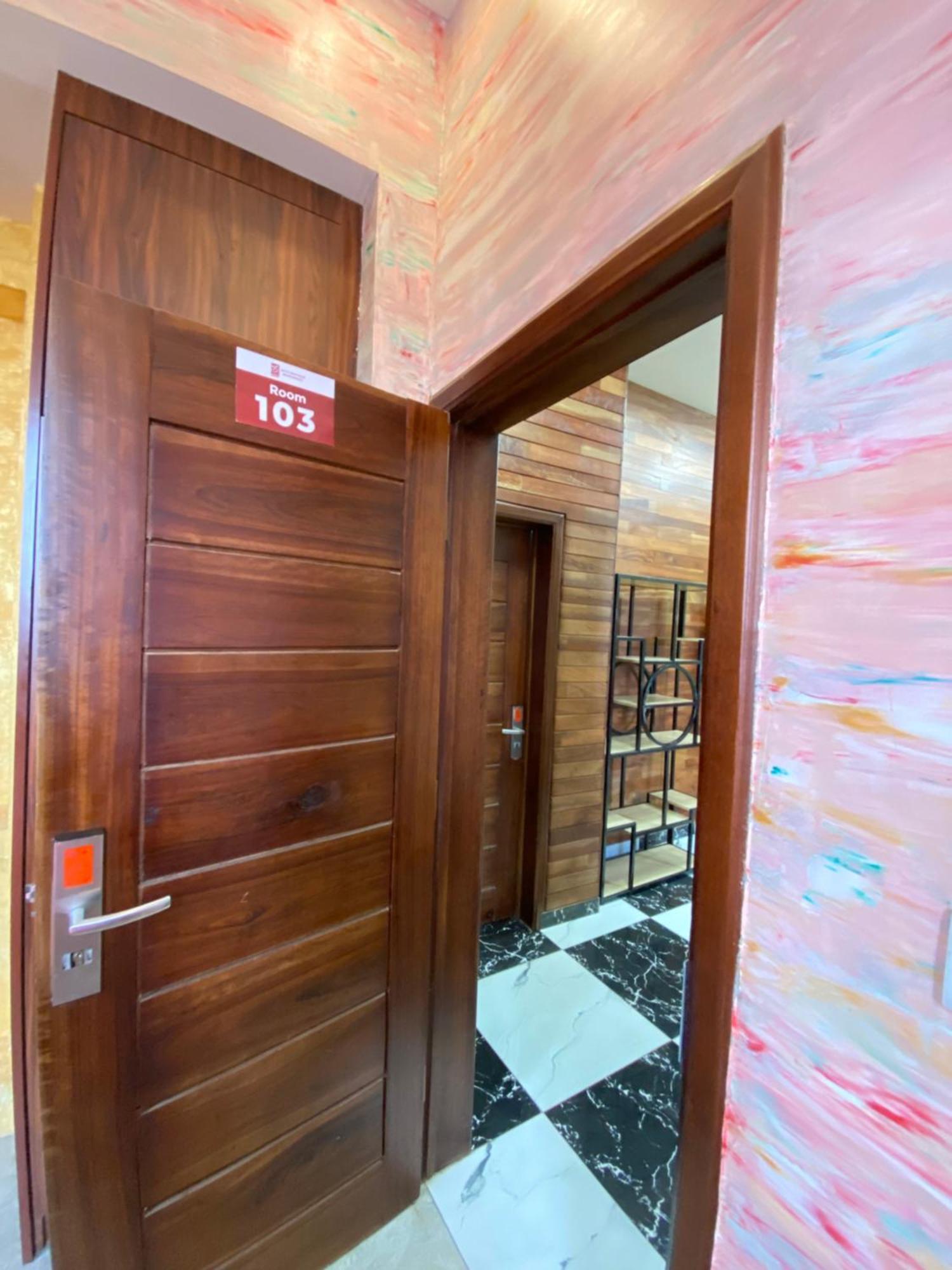 Bays Boutique Apartment Accra Ngoại thất bức ảnh