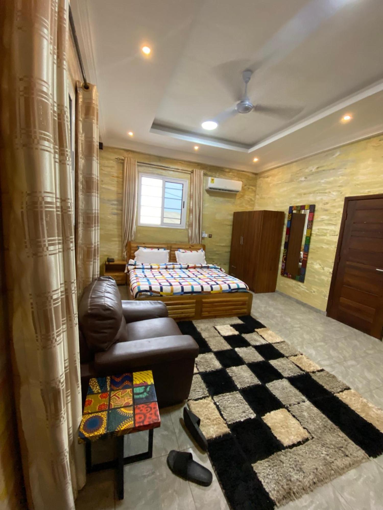 Bays Boutique Apartment Accra Ngoại thất bức ảnh