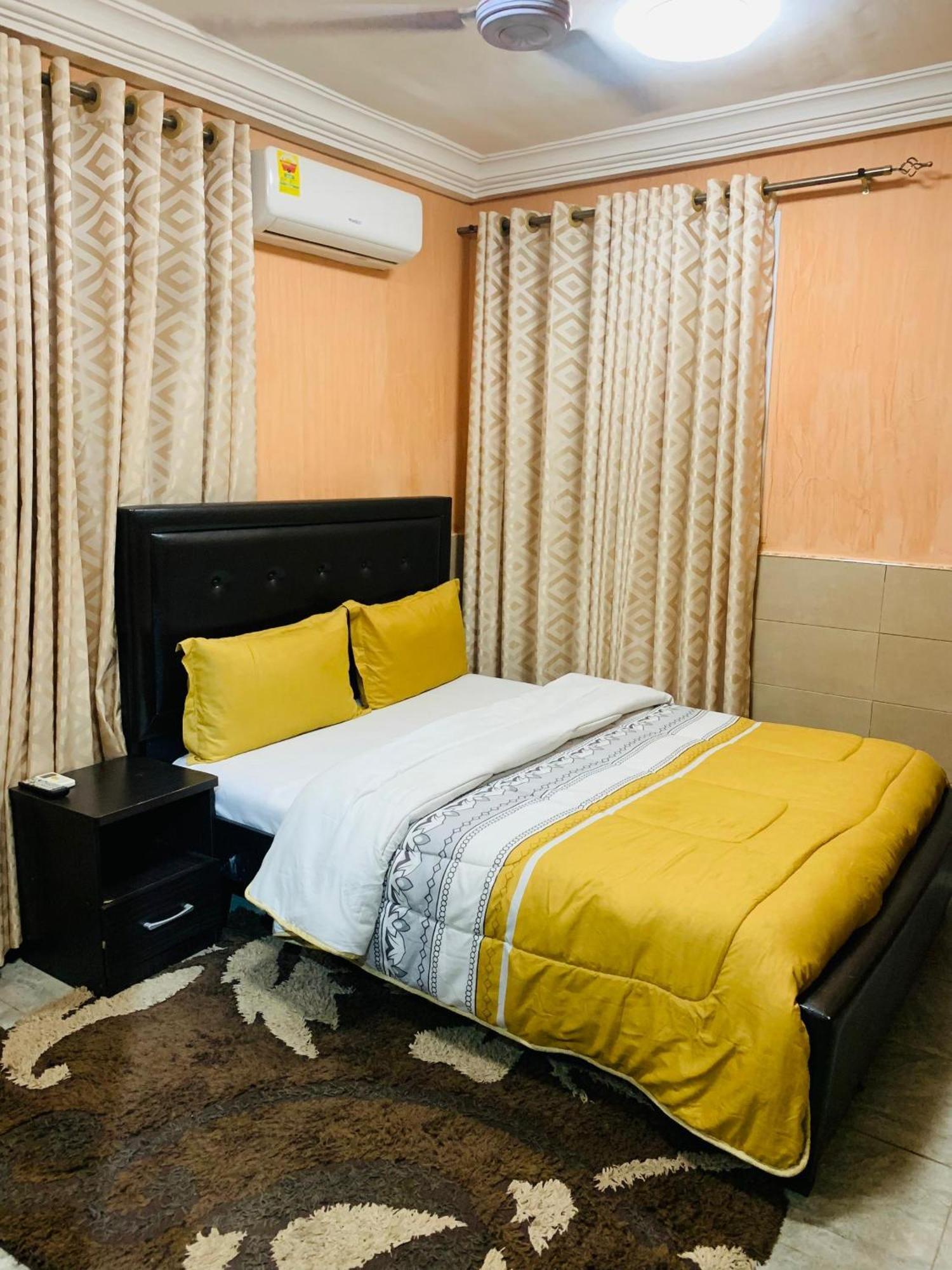 Bays Boutique Apartment Accra Ngoại thất bức ảnh