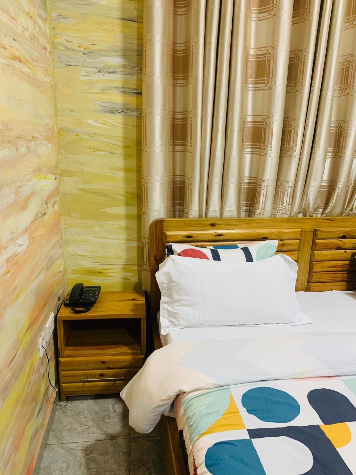 Bays Boutique Apartment Accra Ngoại thất bức ảnh
