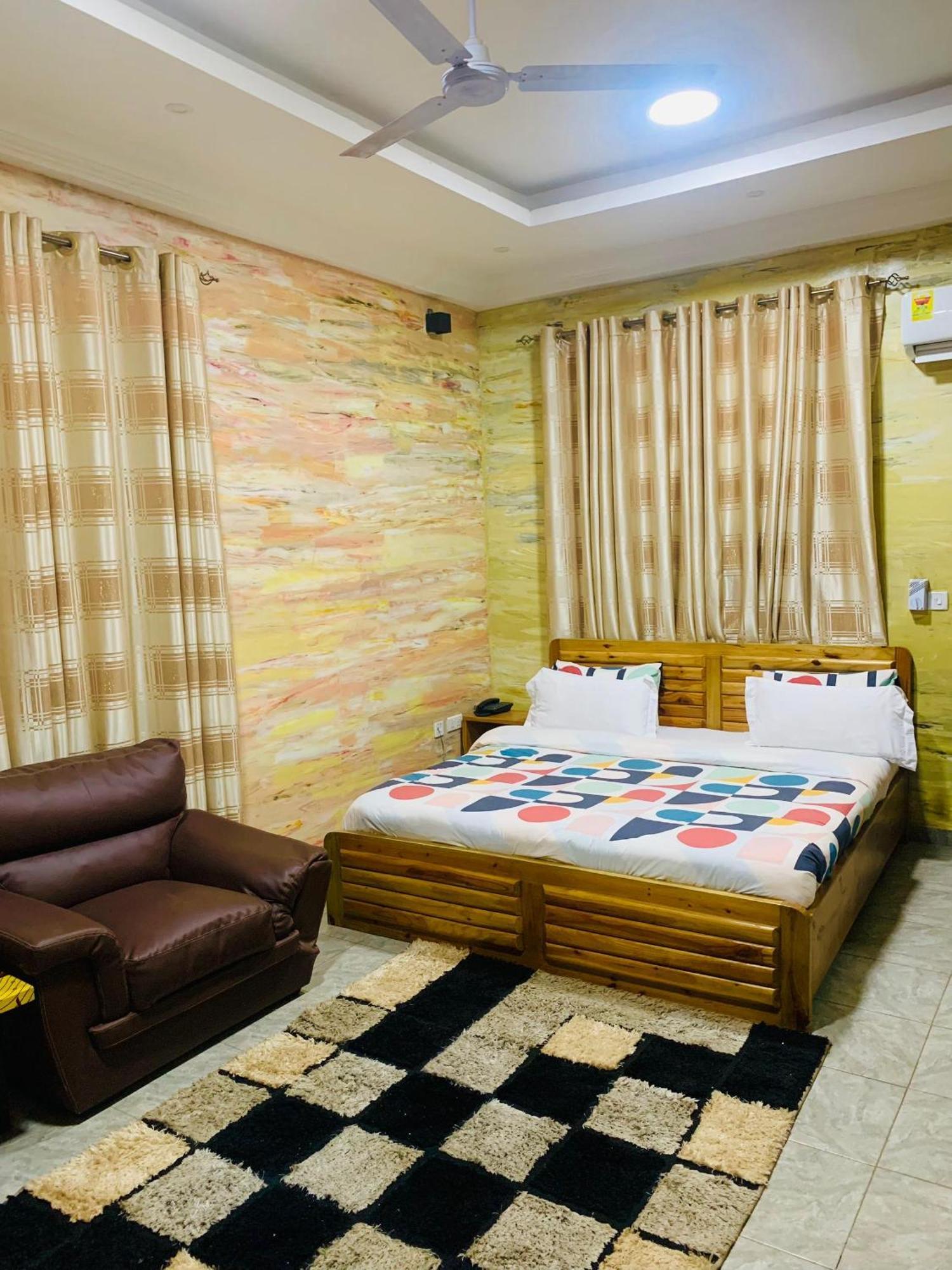 Bays Boutique Apartment Accra Ngoại thất bức ảnh