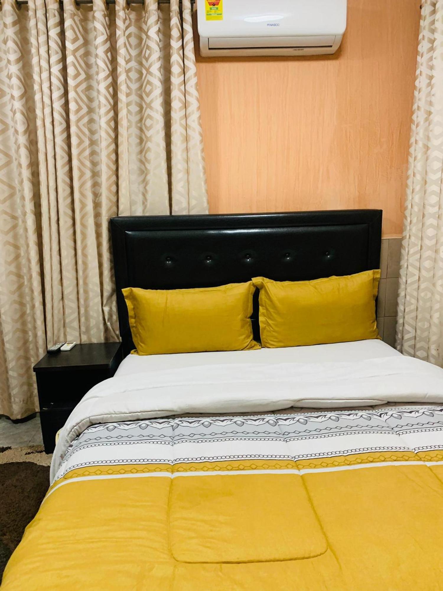 Bays Boutique Apartment Accra Ngoại thất bức ảnh